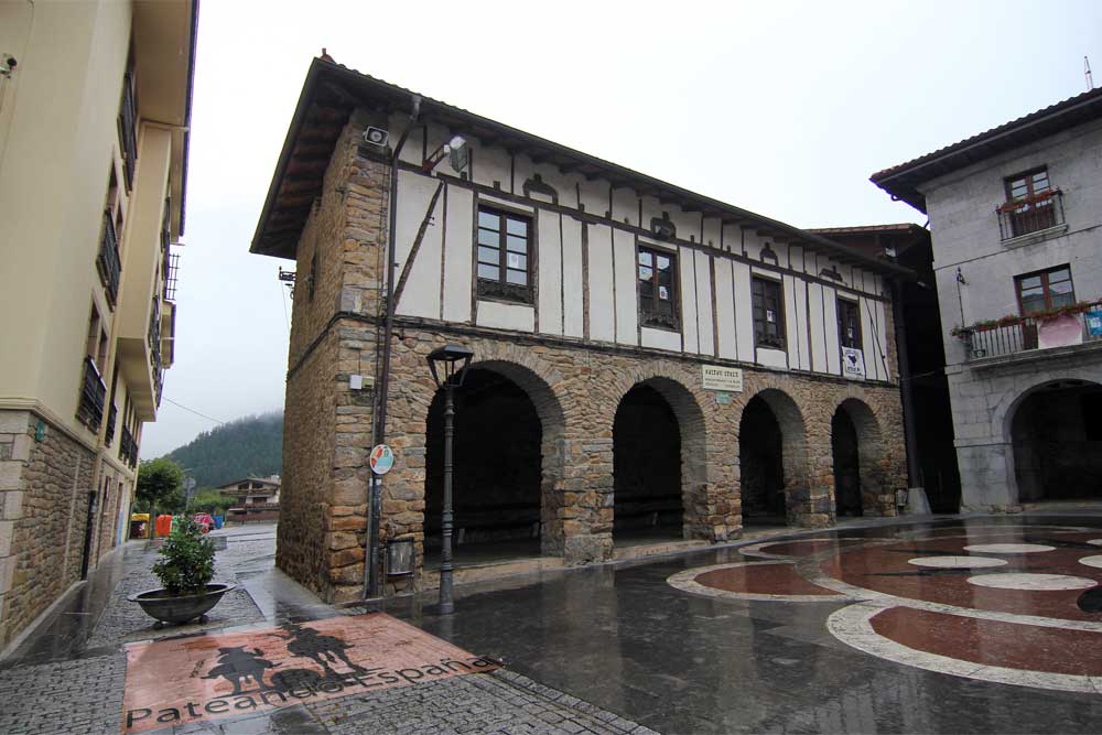 La anteiglesia de Orozco o Orozko